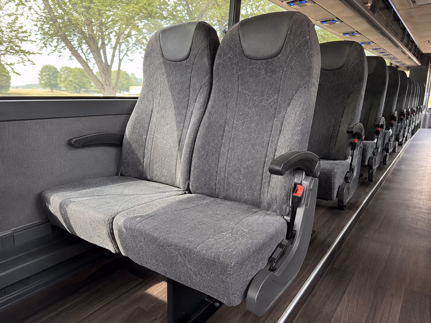 how the type of bus changes the price in ventura california