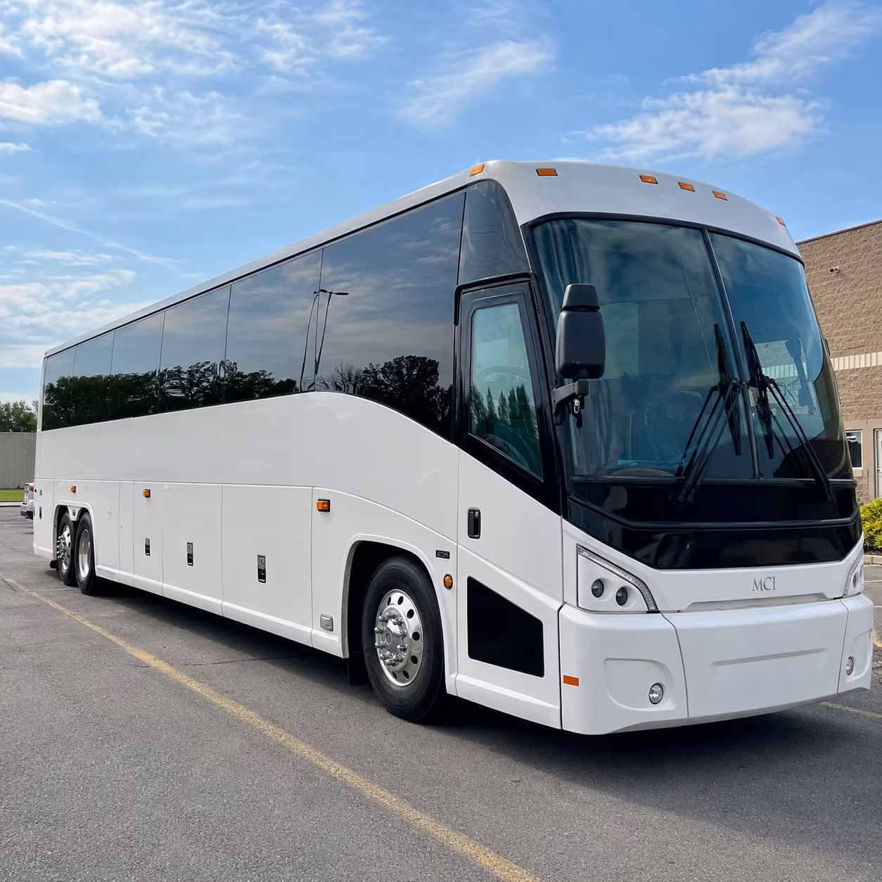 music festival shuttle buses for groups across ventura county