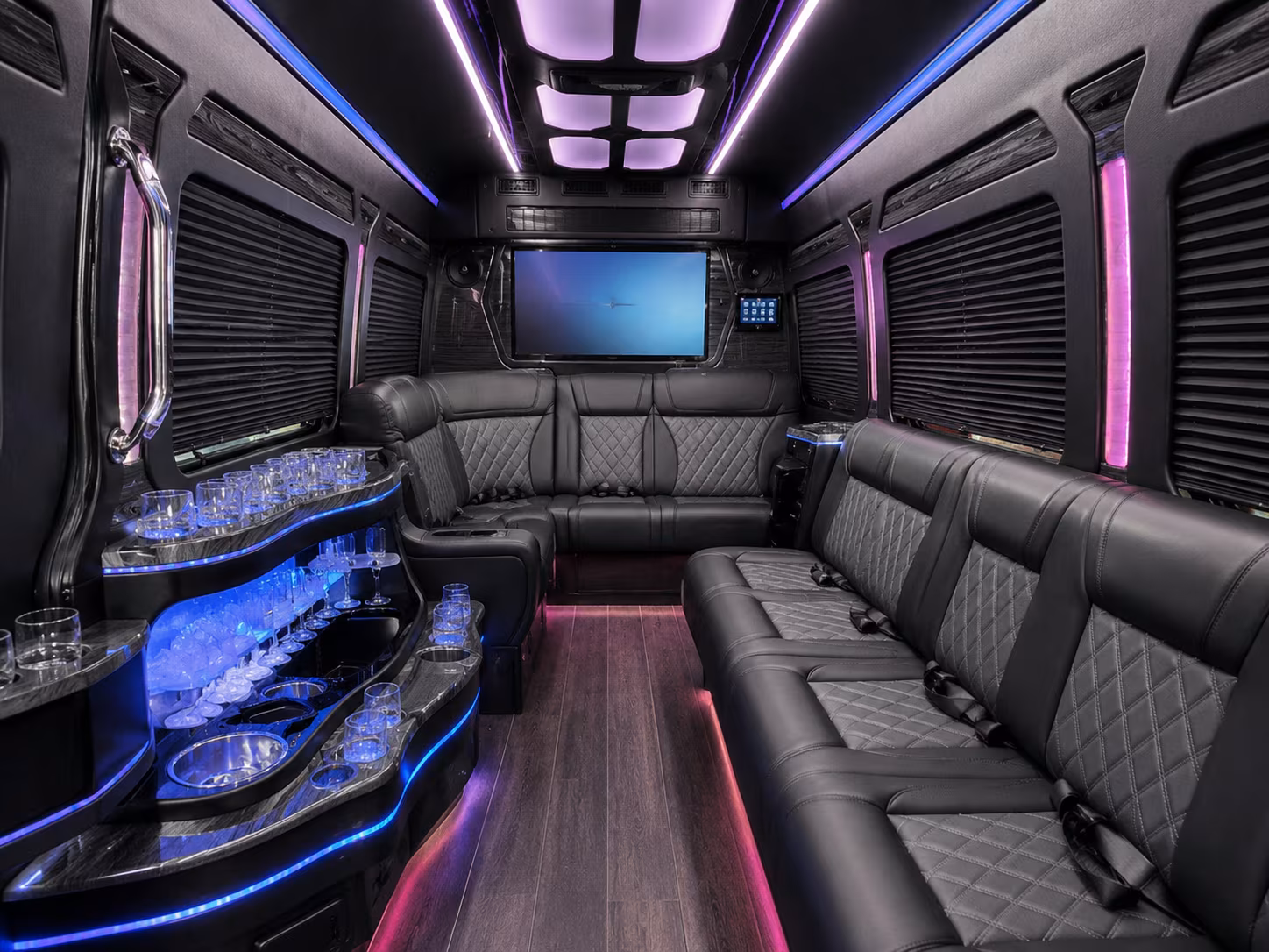 prom buses to the crowne plaza ventura beach and pierpont inn