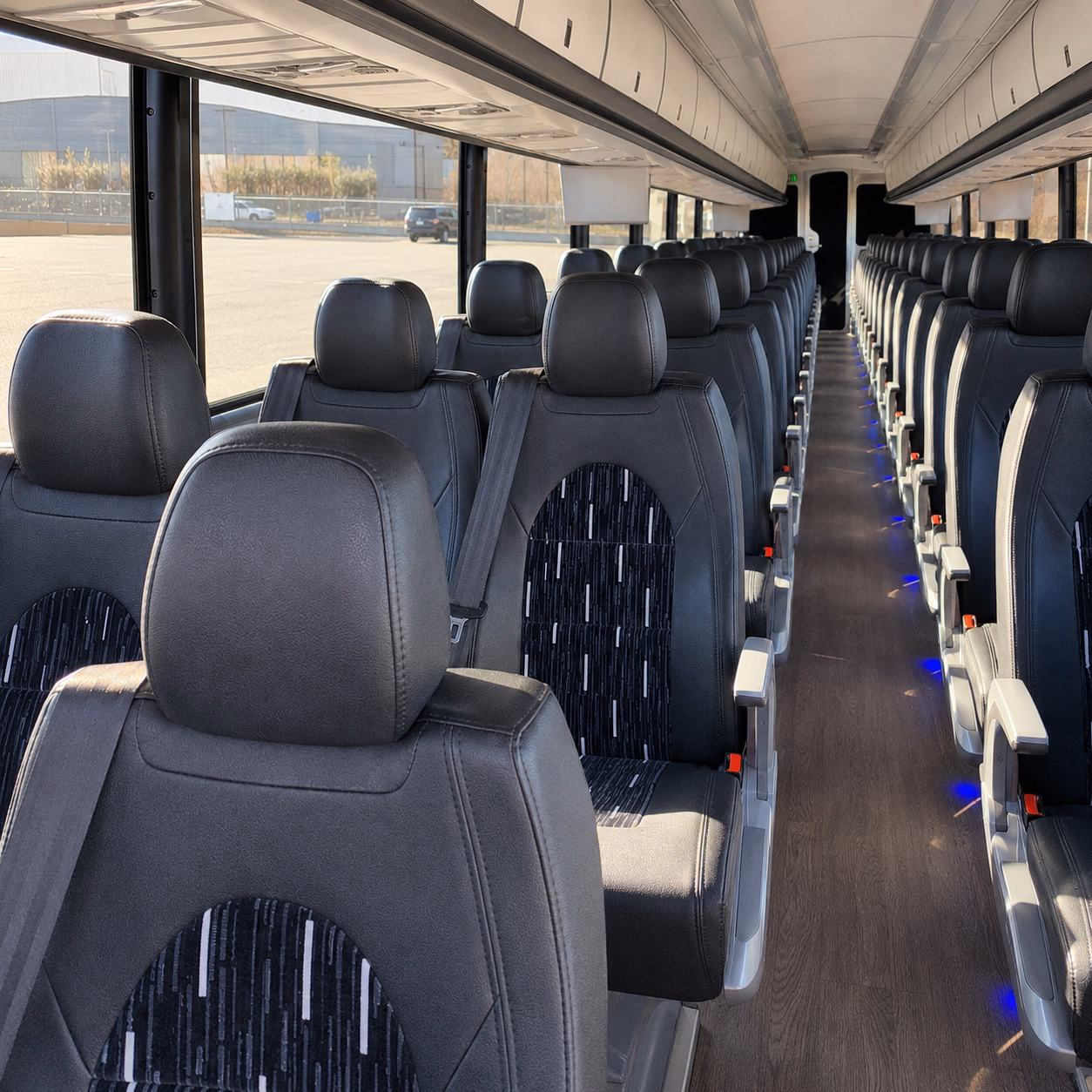 school buses for museum of ventura county field trips